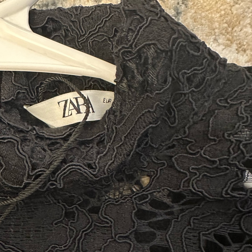 ZARA AW21 BLACK SHOULDER PAD LACE TOP 4786/313 - Picture 4 of 6